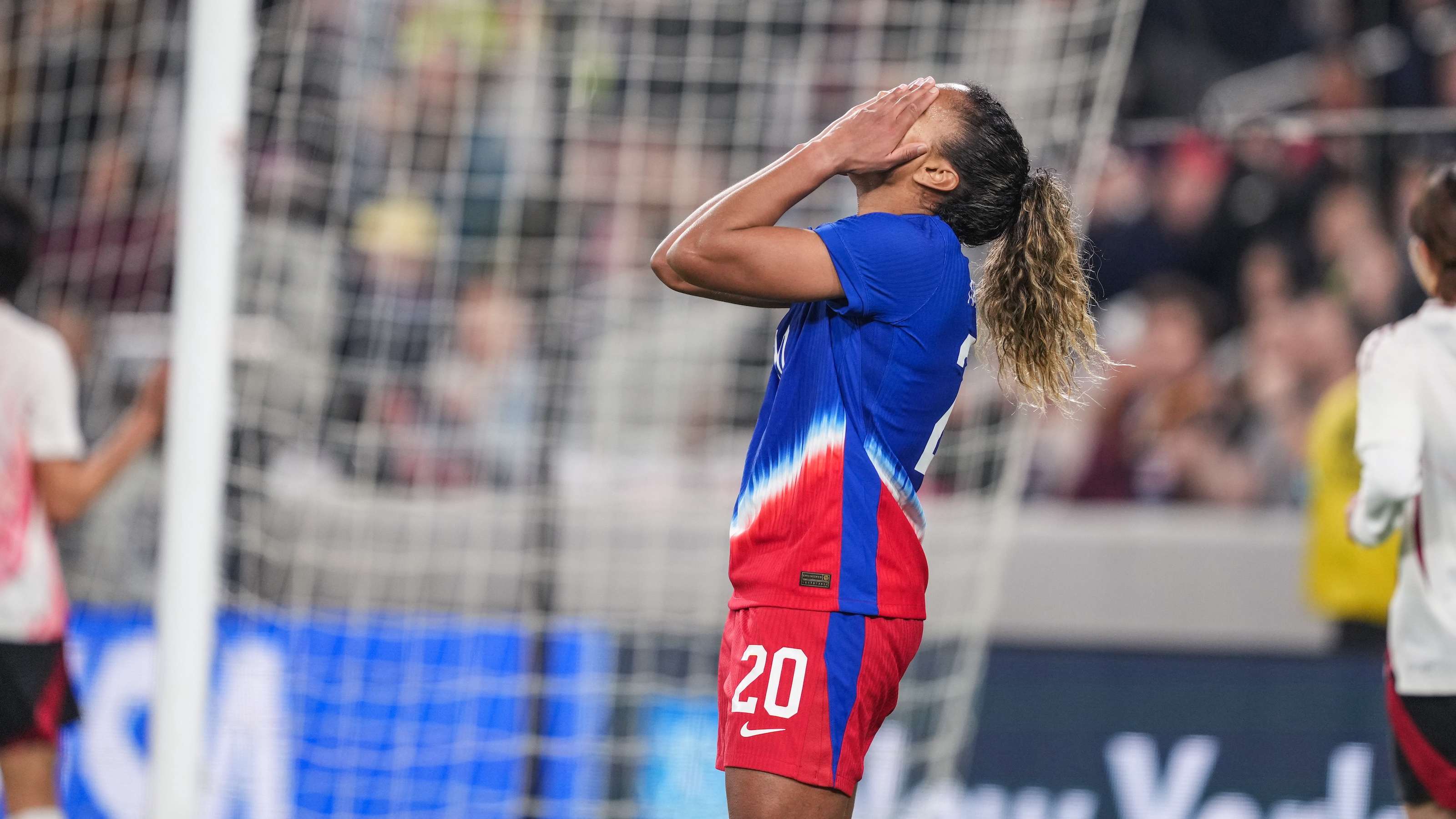 西甲第15輪皇家馬德裏2-1塞維利亞 本澤馬破門維尼修斯世界波.